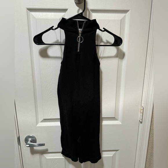 Fashion Nova seamless romper - Picture 4 of 7